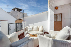 Casa Linda, Guaro